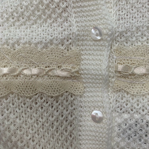 Creaciones Gaviria 3 Piece Baby Set Size 6 Months in White - Picture 5 of 8